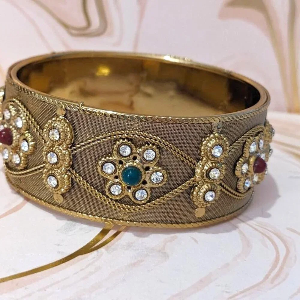 Gorgeous Ruby and Emerald Bracelet NWOT - Picture 2 of 7